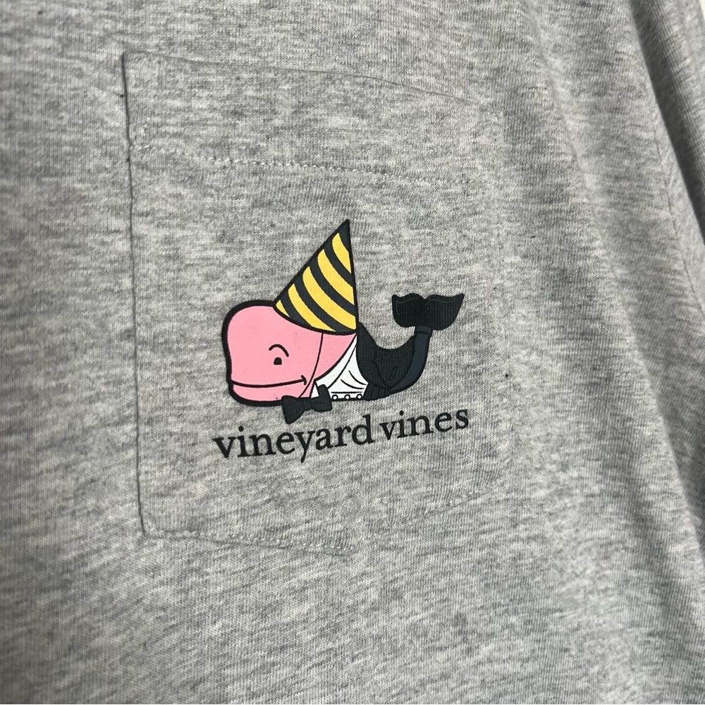 Vineyard Vines Gray Firework Celebration Long Sleeve Graphic Tshirt Size M - Picture 3 of 5